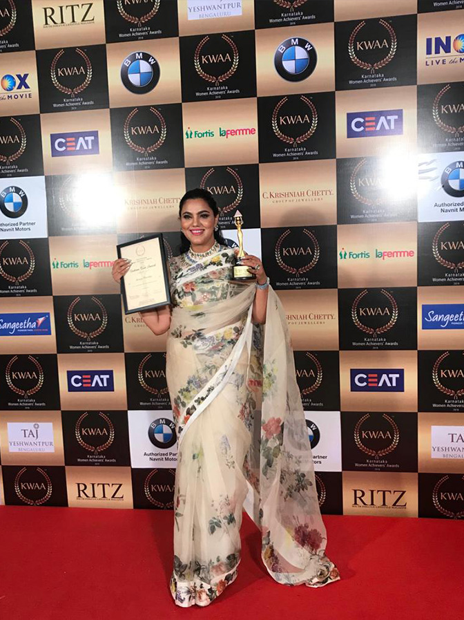 Kwaa Karnataka women achievers awards – fashion icon award goes to… #yourstruly